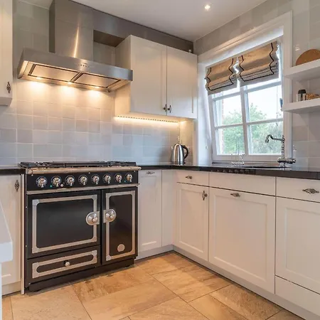 Reetdachhaus Waterkueken Waterkueken Dom wakacyjny